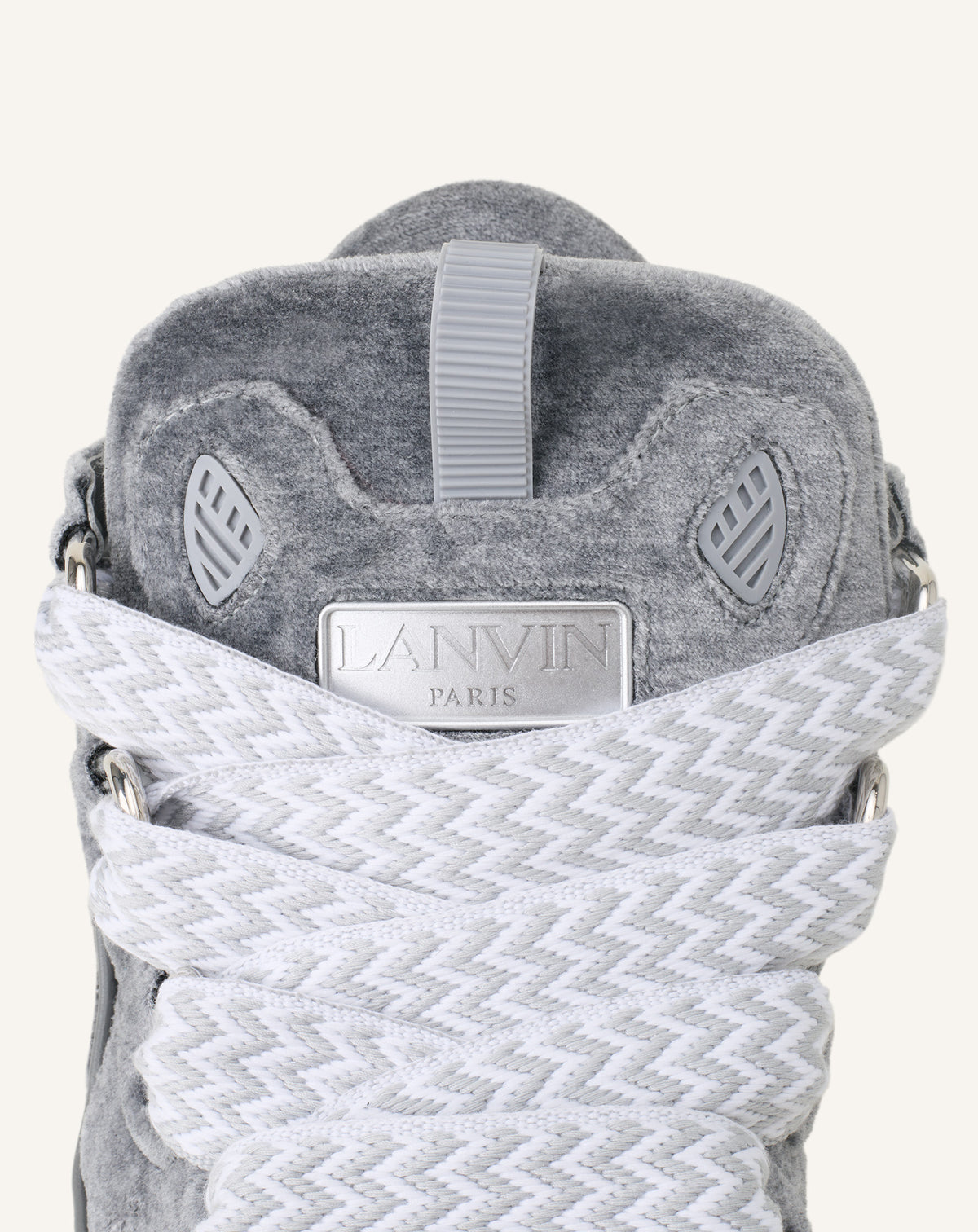 LANViN CURB