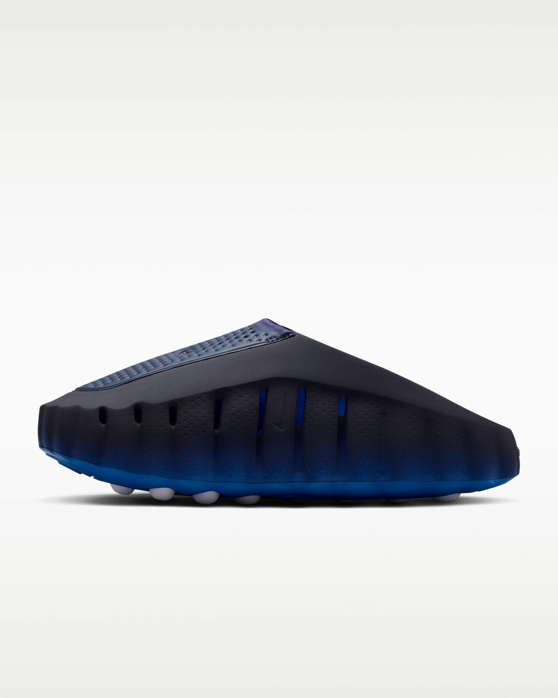 NiKE MIND 001