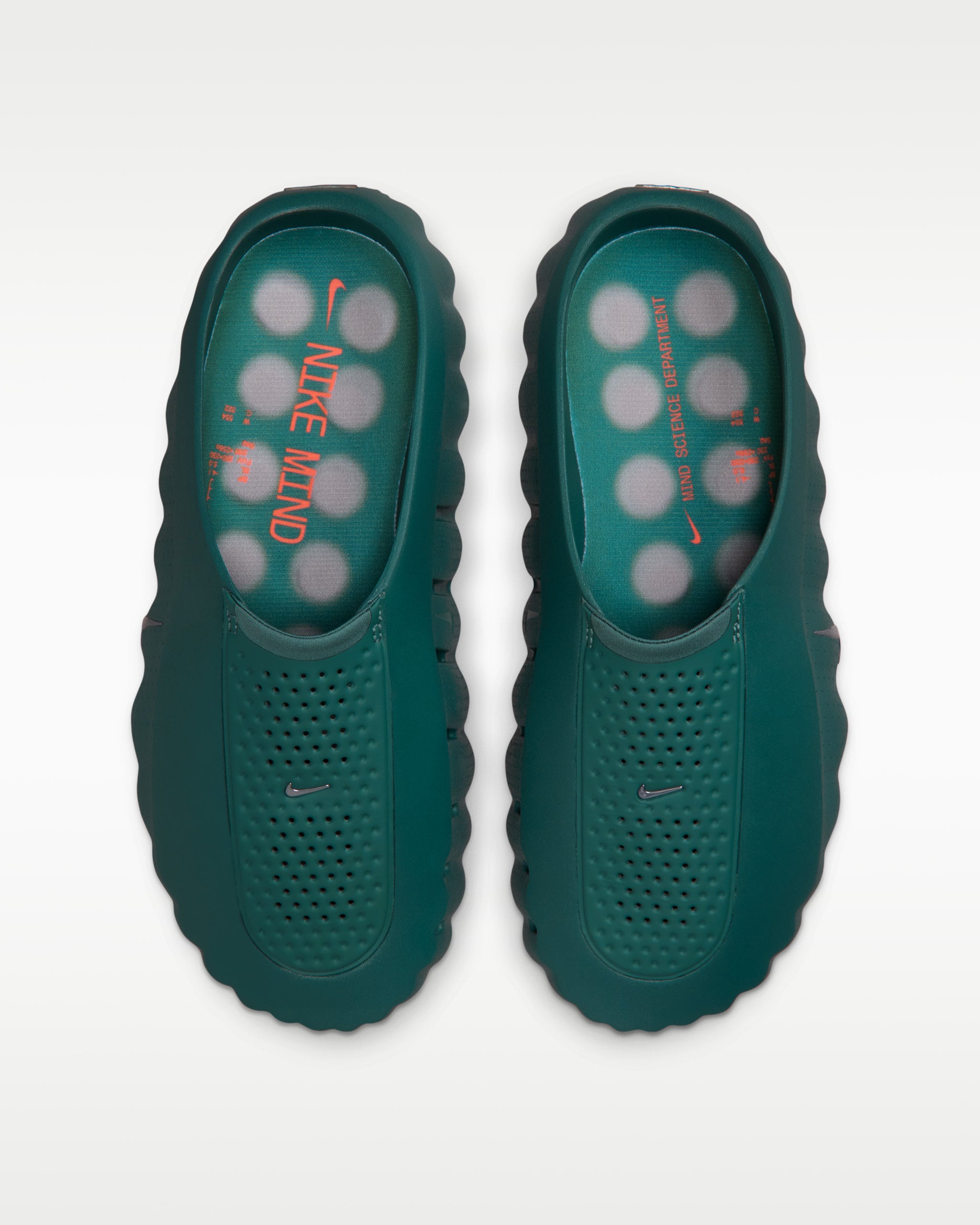 NiKE MIND 001