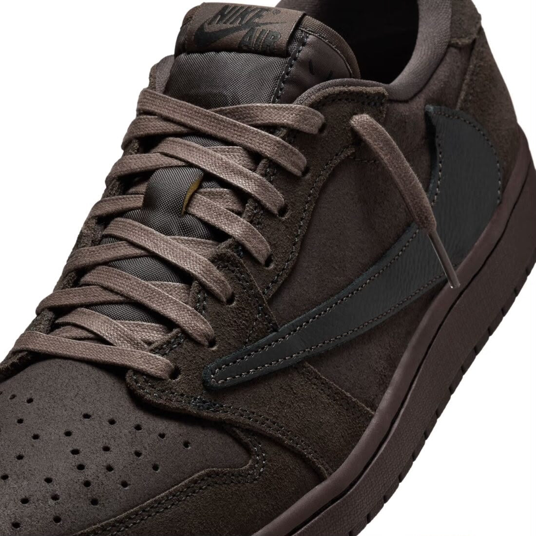 TRAVIS SCOTT VELVET BROWN