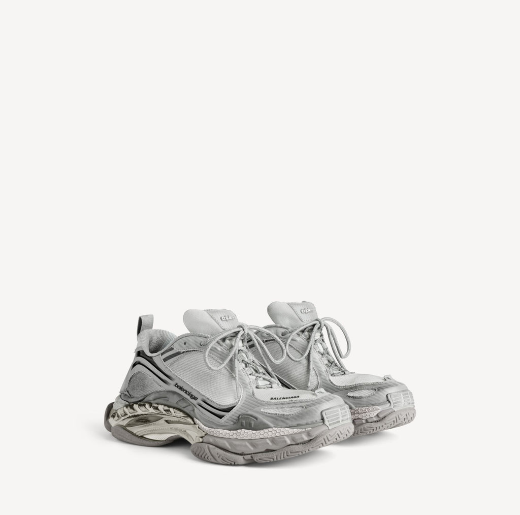 BALENCiAGA TRIPLE S2