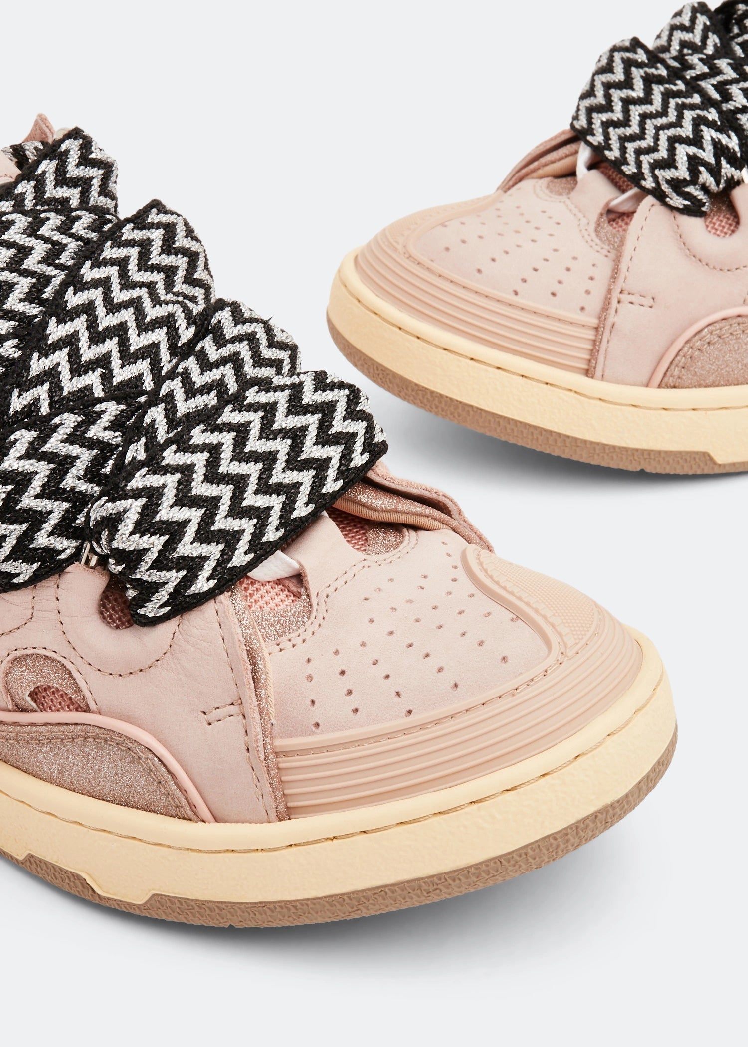 LANViN CURB